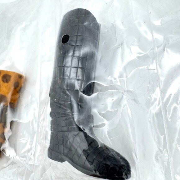 Re-Ment Petit Mode Collection Doll Accessories Set With Boots Clutch Hat - Picture 13 of 13